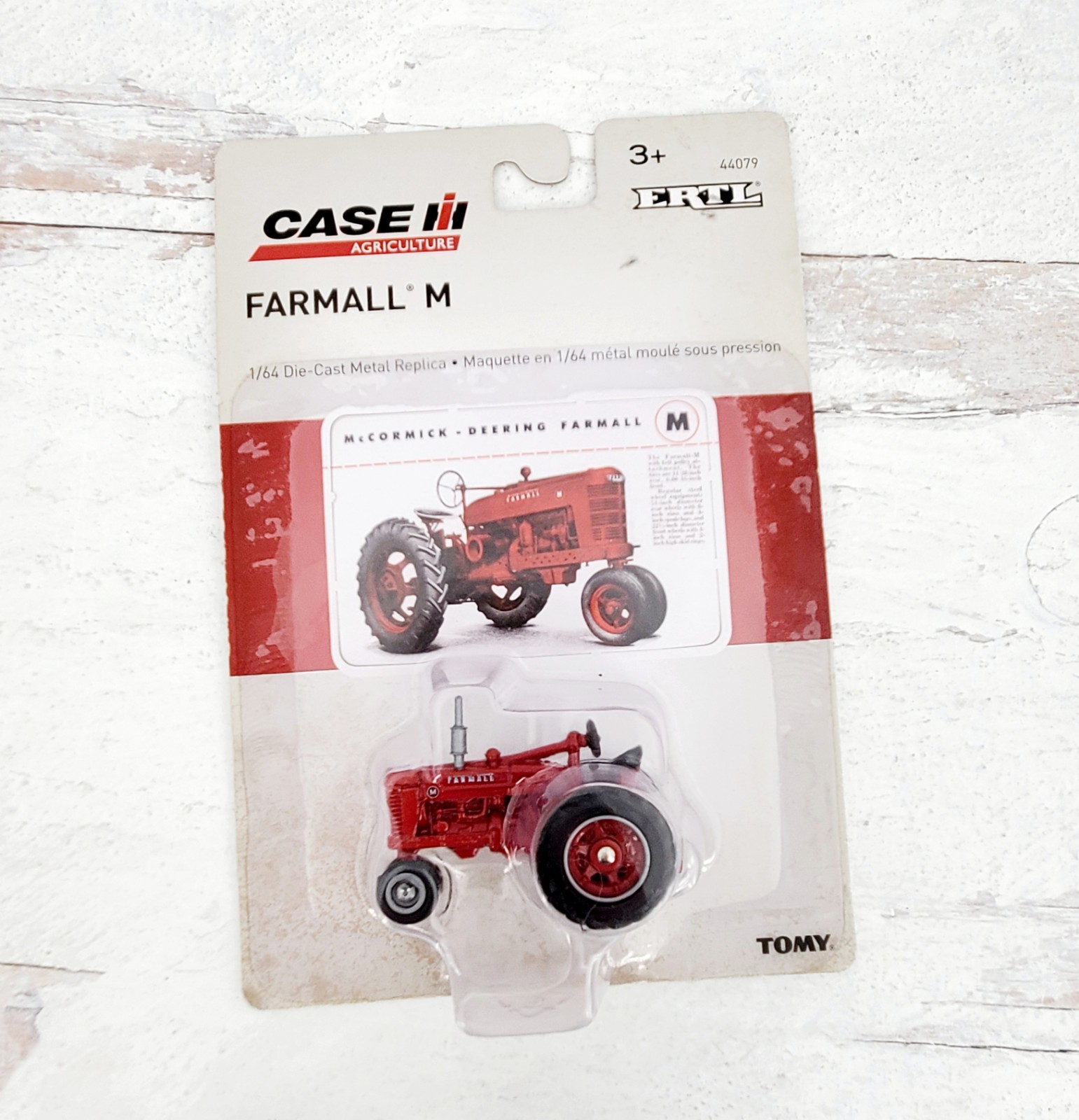 2018 Ertl By Tomy 1/64th IH Farmall M Narrow 44079
