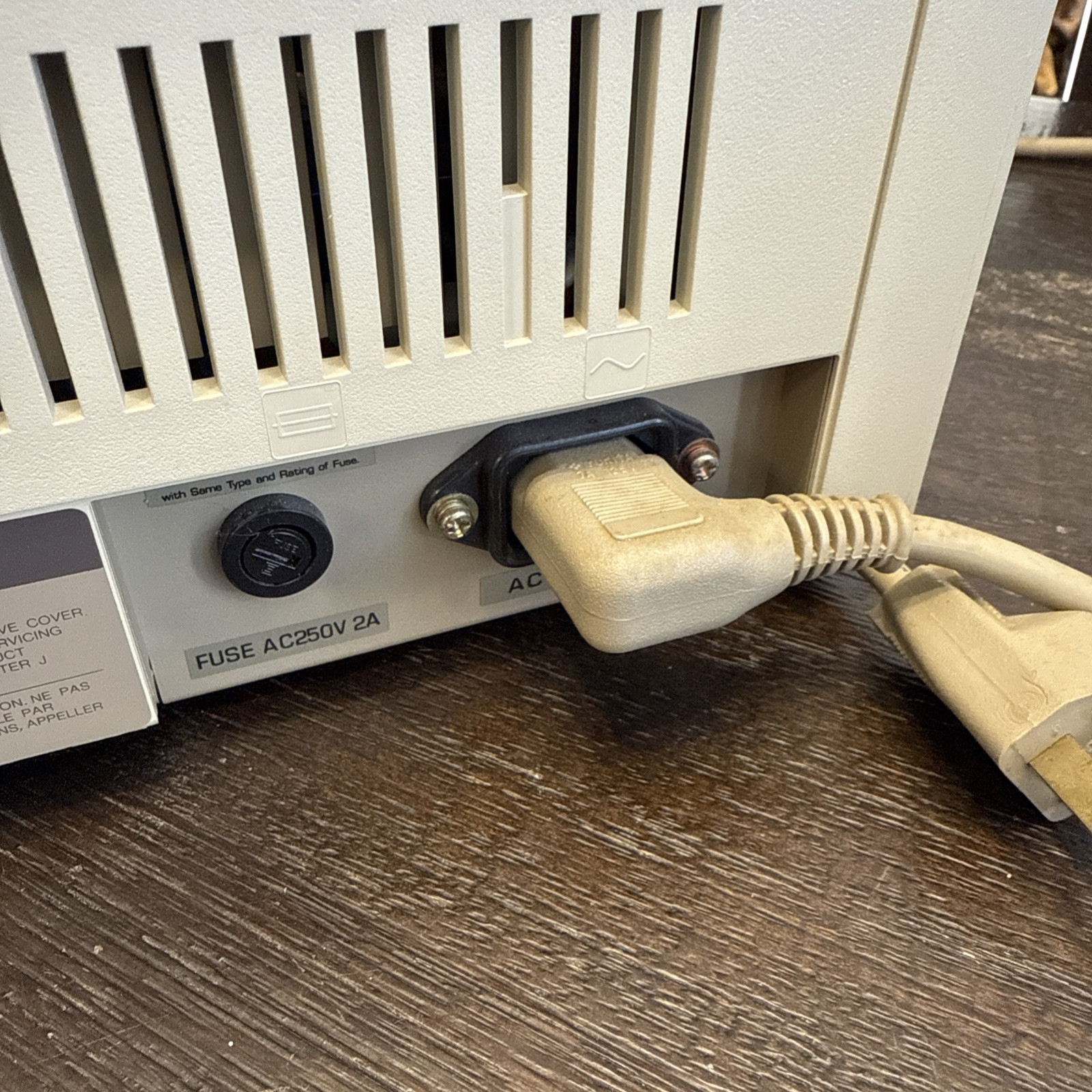 Vintage Apple ImageWriter A9M030 Printer Powers On