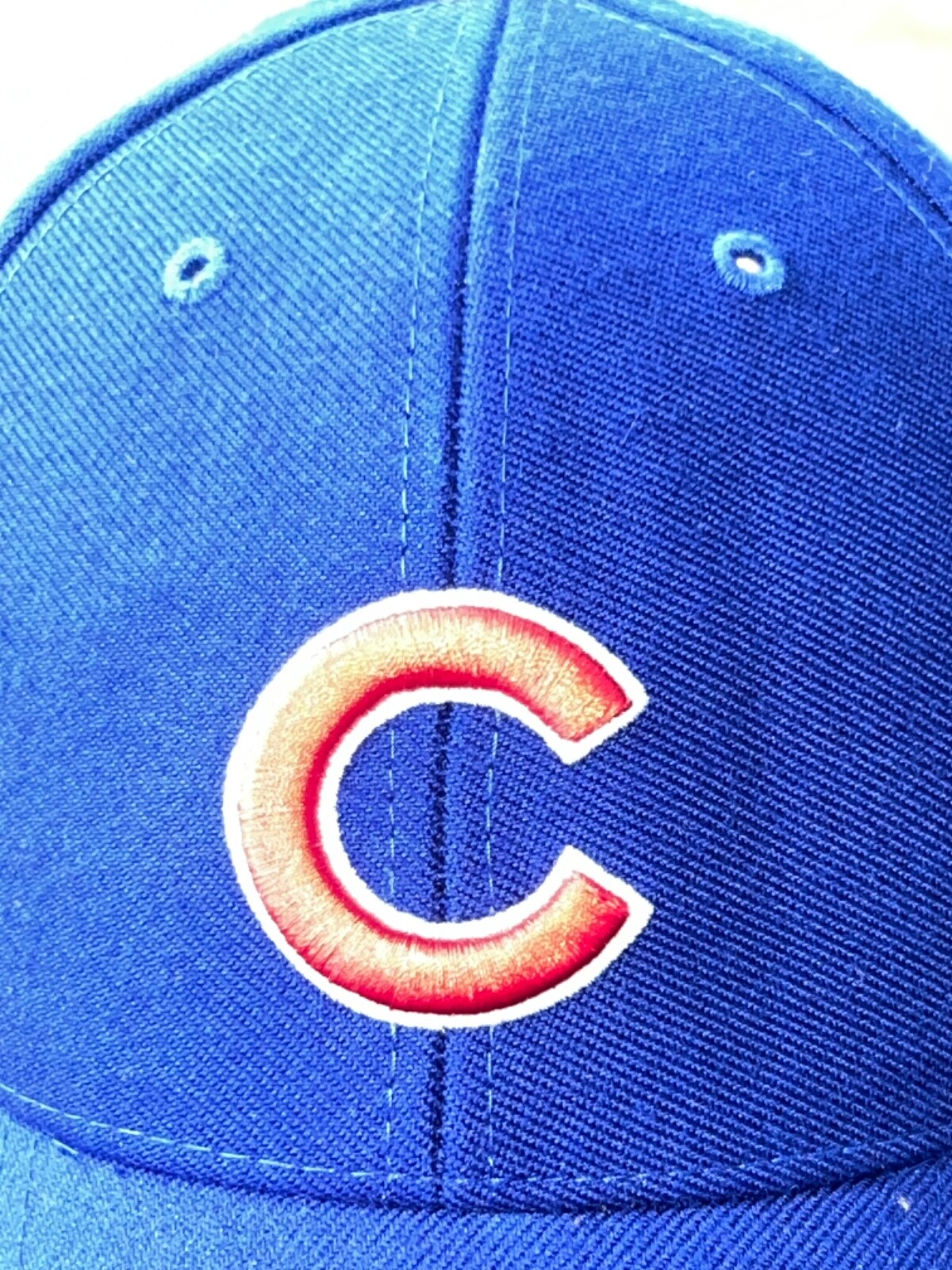 Chicago Cubs Royal Blue with Red C outlined in White Cap Hook Loop 15% Wool EUC