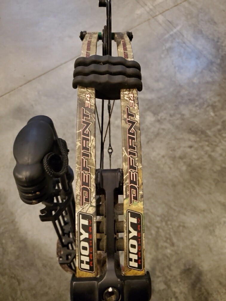 hoyt defiant 34 Compound Bow