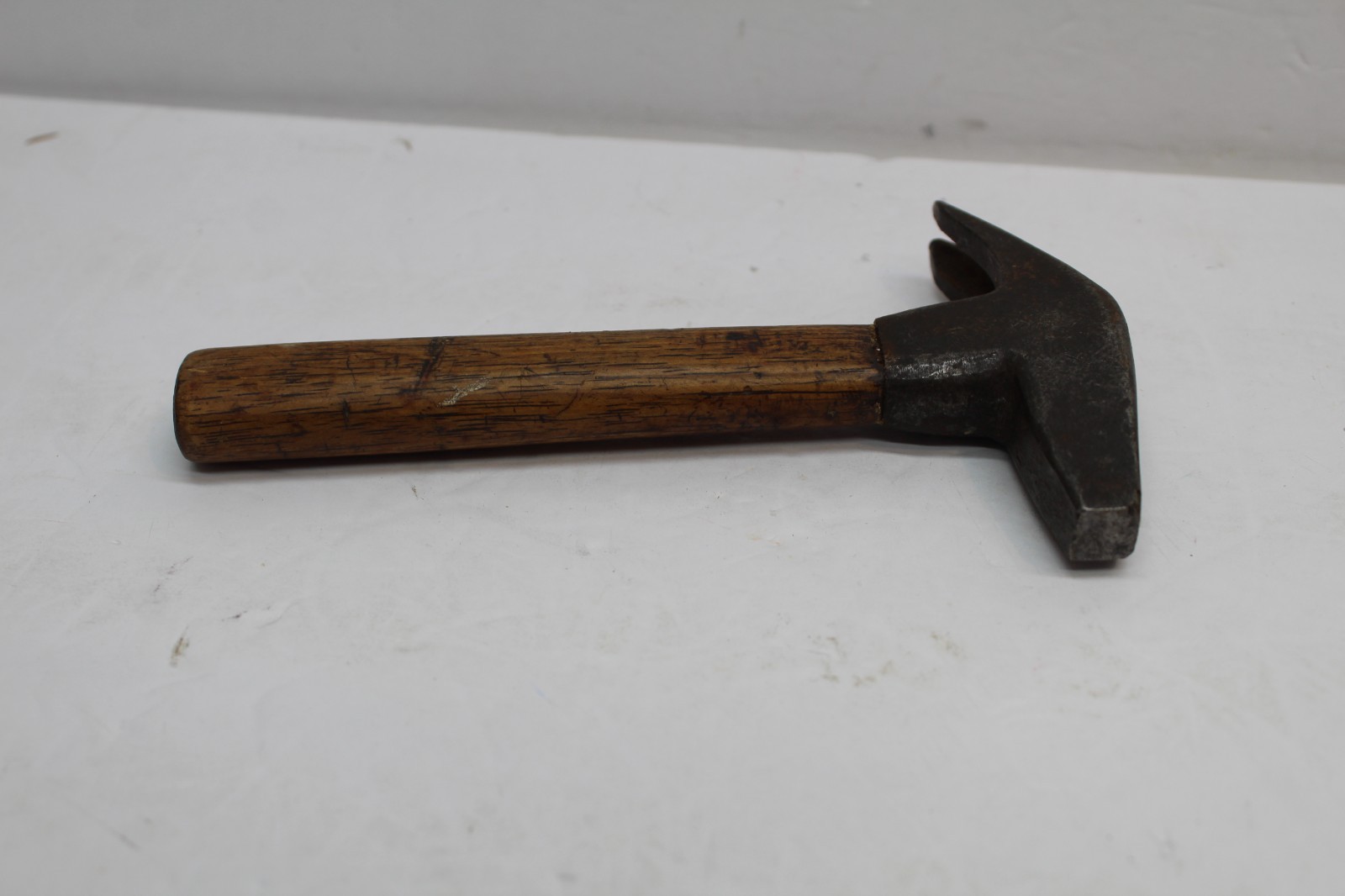 Antique Stubby Cobblers tack Hammer