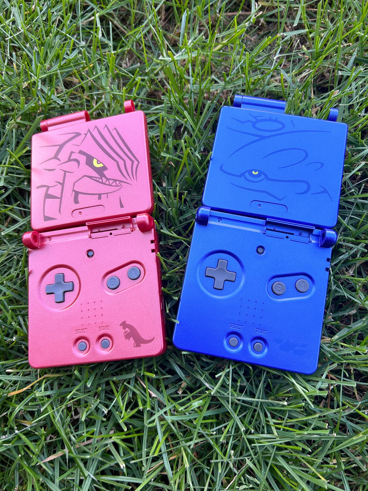 Gameboy Advanced SP Housing Shell Replacement Kit (Pokemon Groudon + Kyogre)