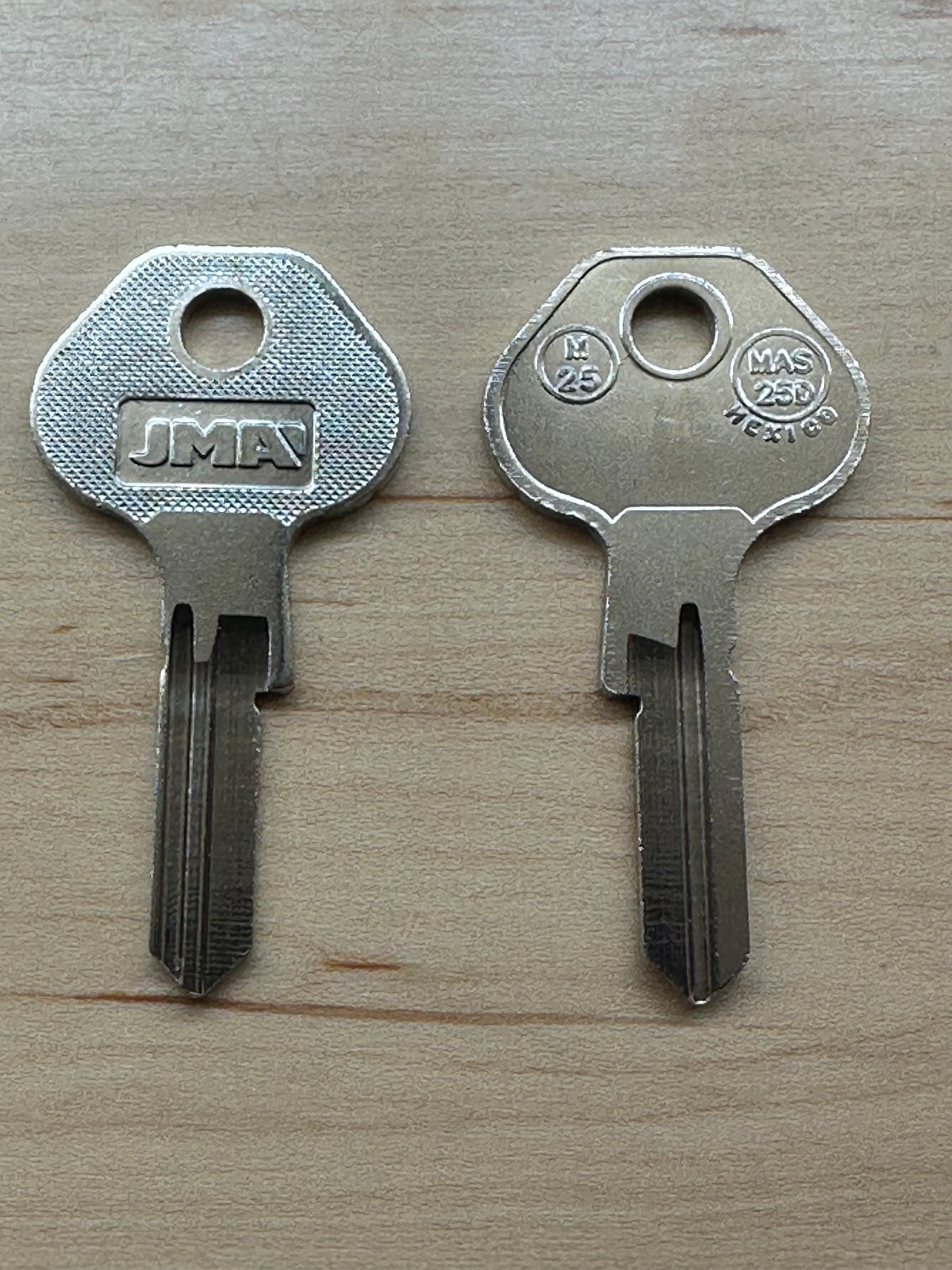 Master Padlock 6000B, 1092-6000B, M25, MAS-25D Cut To Your Code