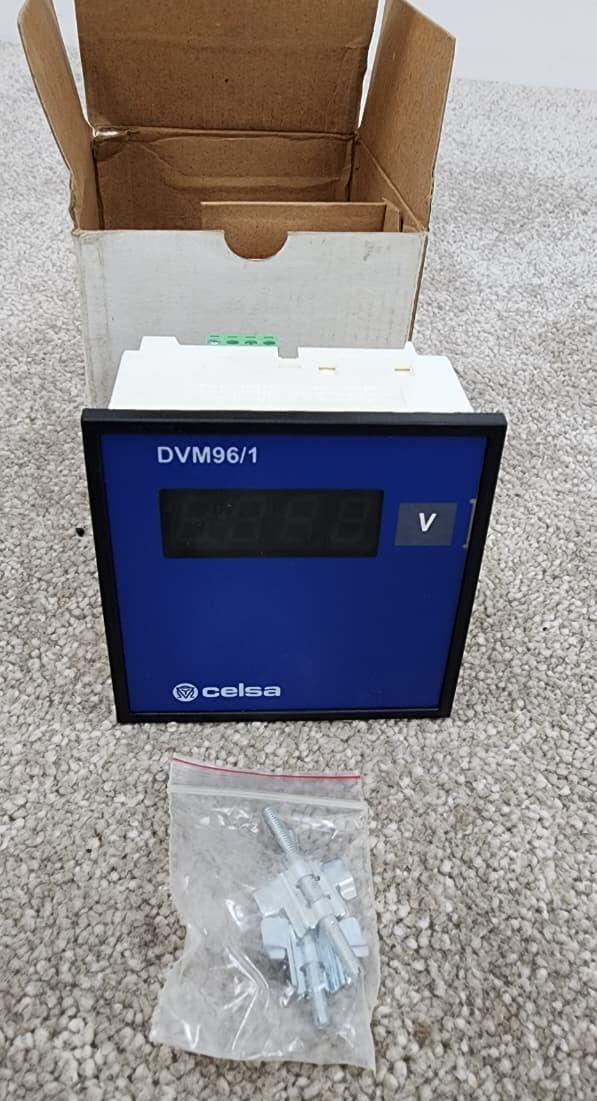 CELSA / AC Voltmeter / DVM 96/1 / 110V DC - 110V AC