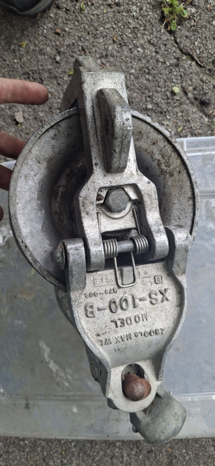Sherman & Reilly XS-100-B Universal Stringing Block