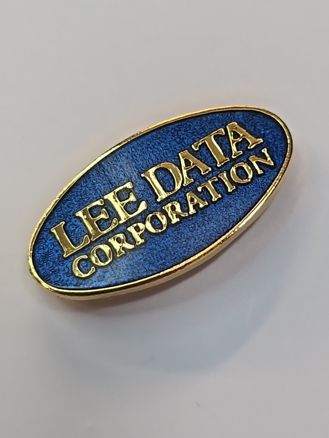 Lee Data Corporation Lapel Pin Computer Hardware & Software Defunct 2000