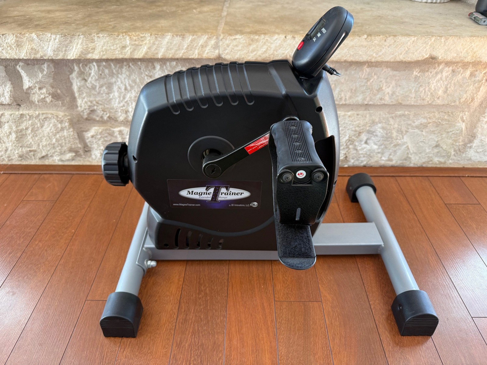 MagneTrainer Mini Under Desk Exercise Bike Arm and Leg Exerciser Knee Rehab ER