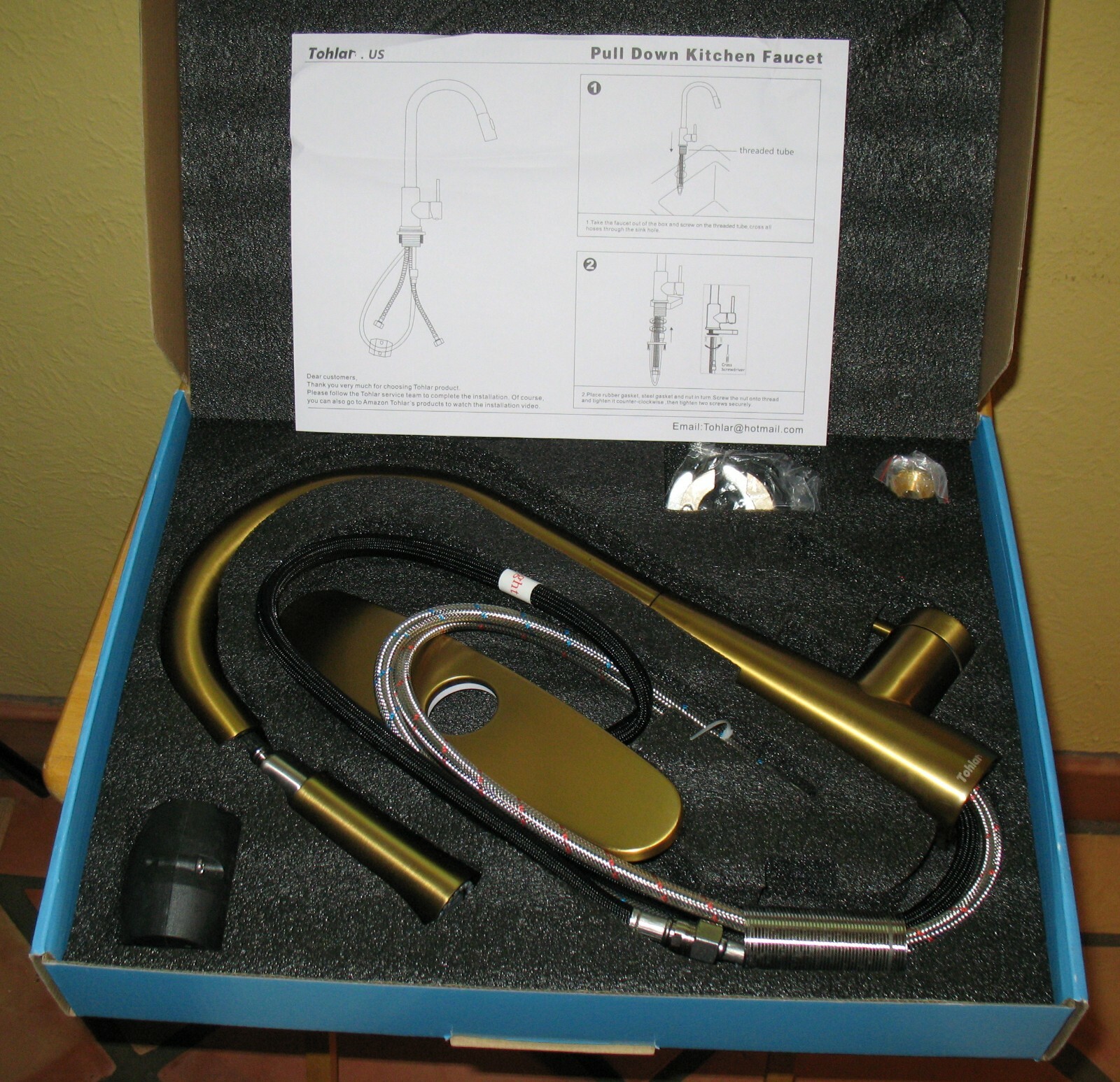 Tohlar X0034B8JFV Gold Kitchen Sink Faucet with Pull Down Sprayer NEW OPEN BOX
