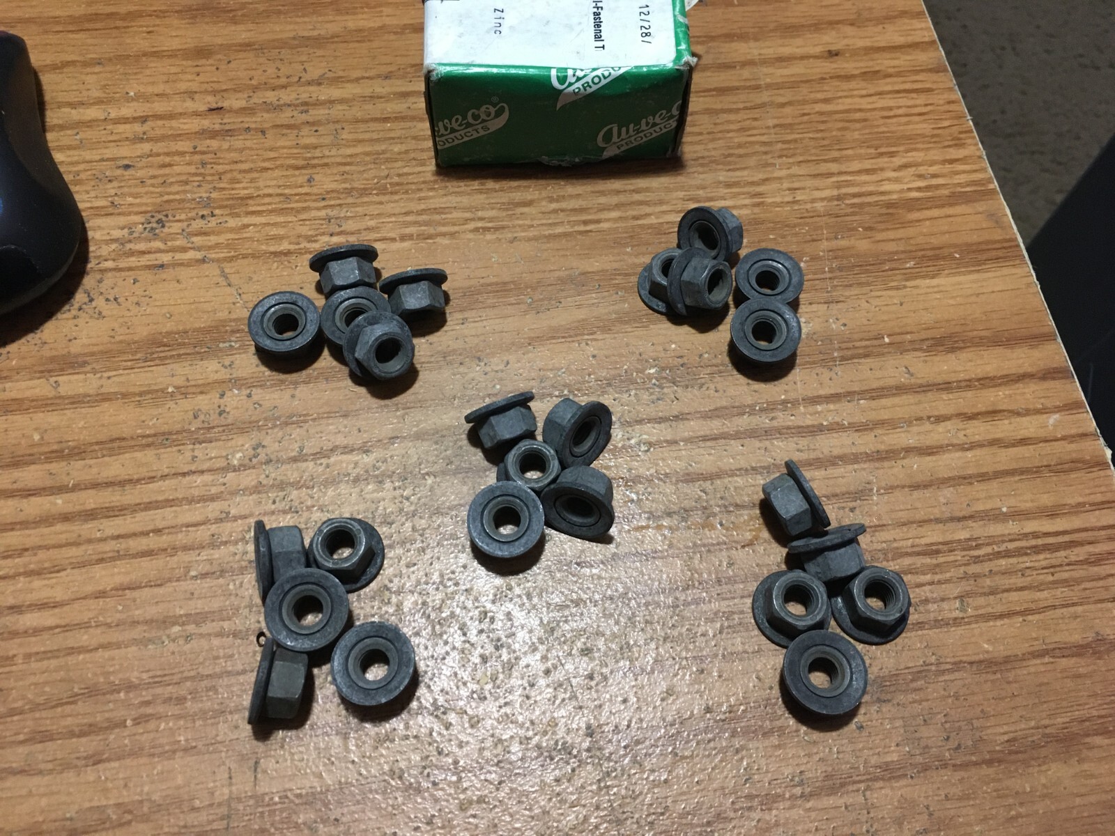 Free Spinning Washer Nut M8-1.25 Phosphate 19mm Washer O.D Qty 25