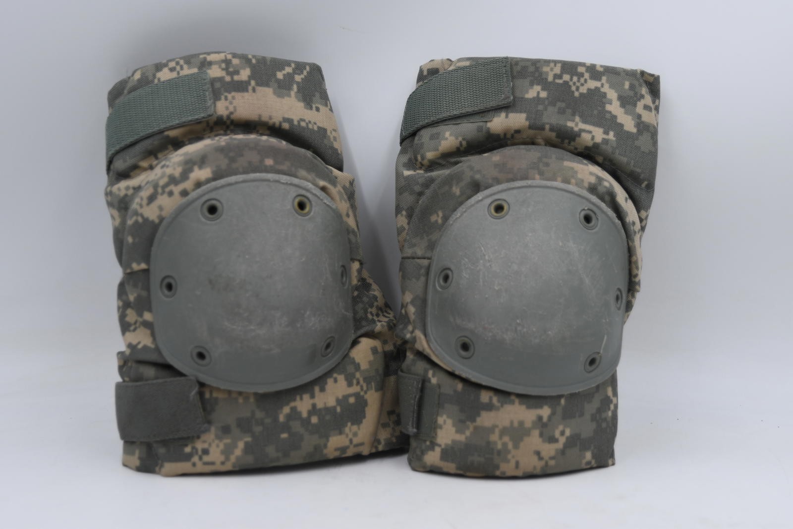 USGI Military Tactical Combat Knee Pads Pair, ACU Pattern, RFI Issue, Large