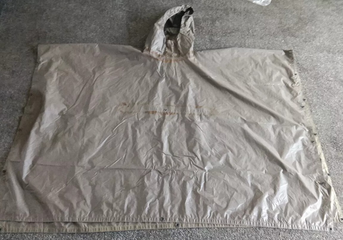 Original Desert Storm / OIF Iraq Bringback - Iraqi Green Army Poncho