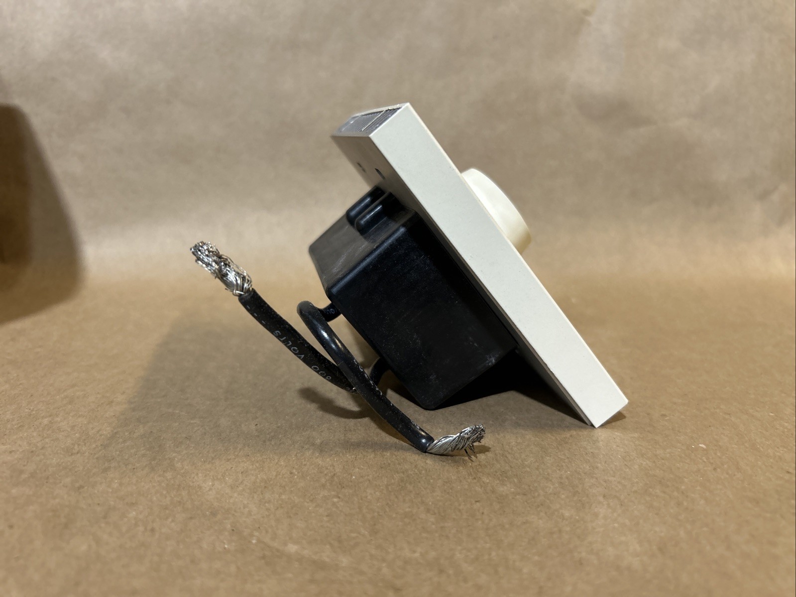 Hunt Electrics AS-20 Electrical Light Dimmer
