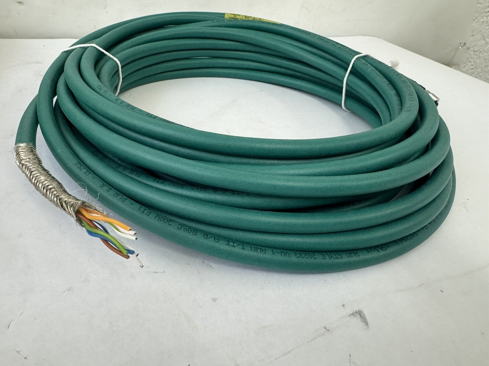 Flamar Molex 155431  Industrial Ethernet Cable  /10 Meters AVM Style (open Box)