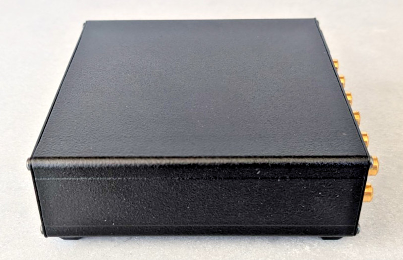 5-way stereo distribution amplifier with gain adjust (AV Communications AD-500)