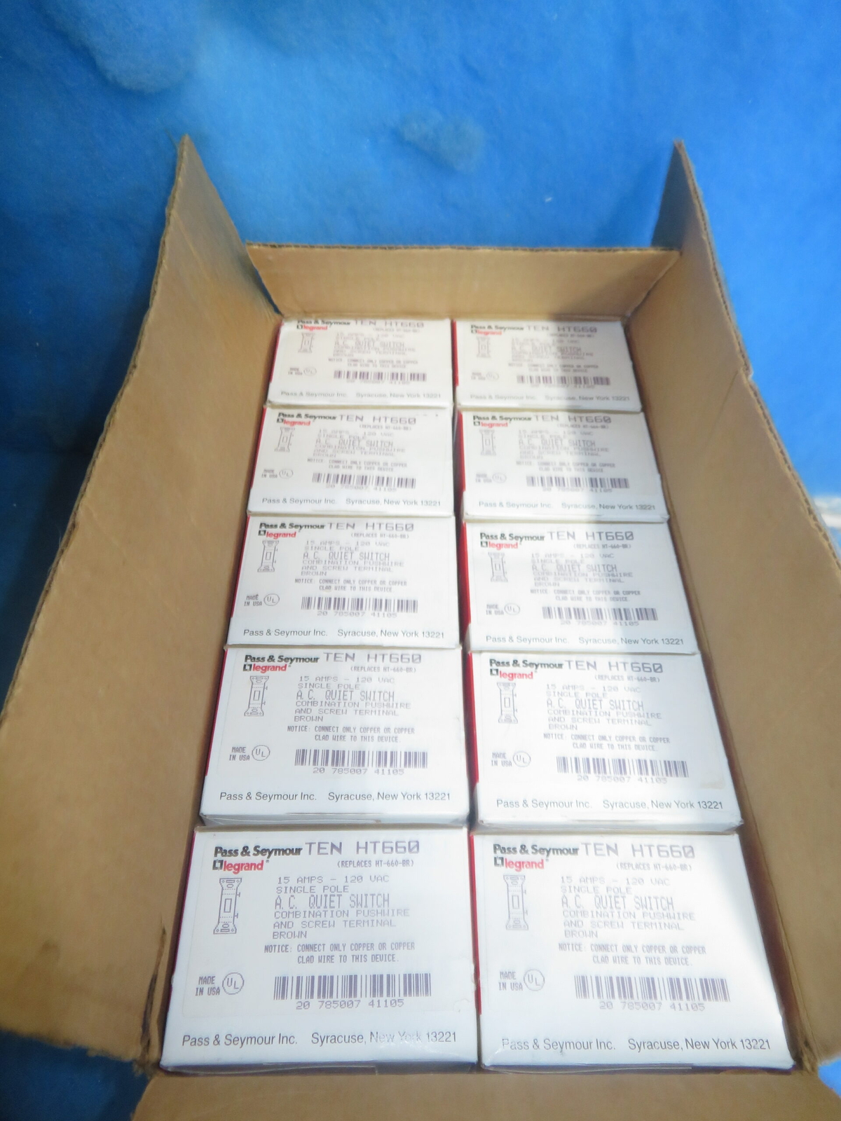 Box of 10 NIB Pass and Seymour 10 HT660 A.C Quiet Switches + 1 Year Warranty