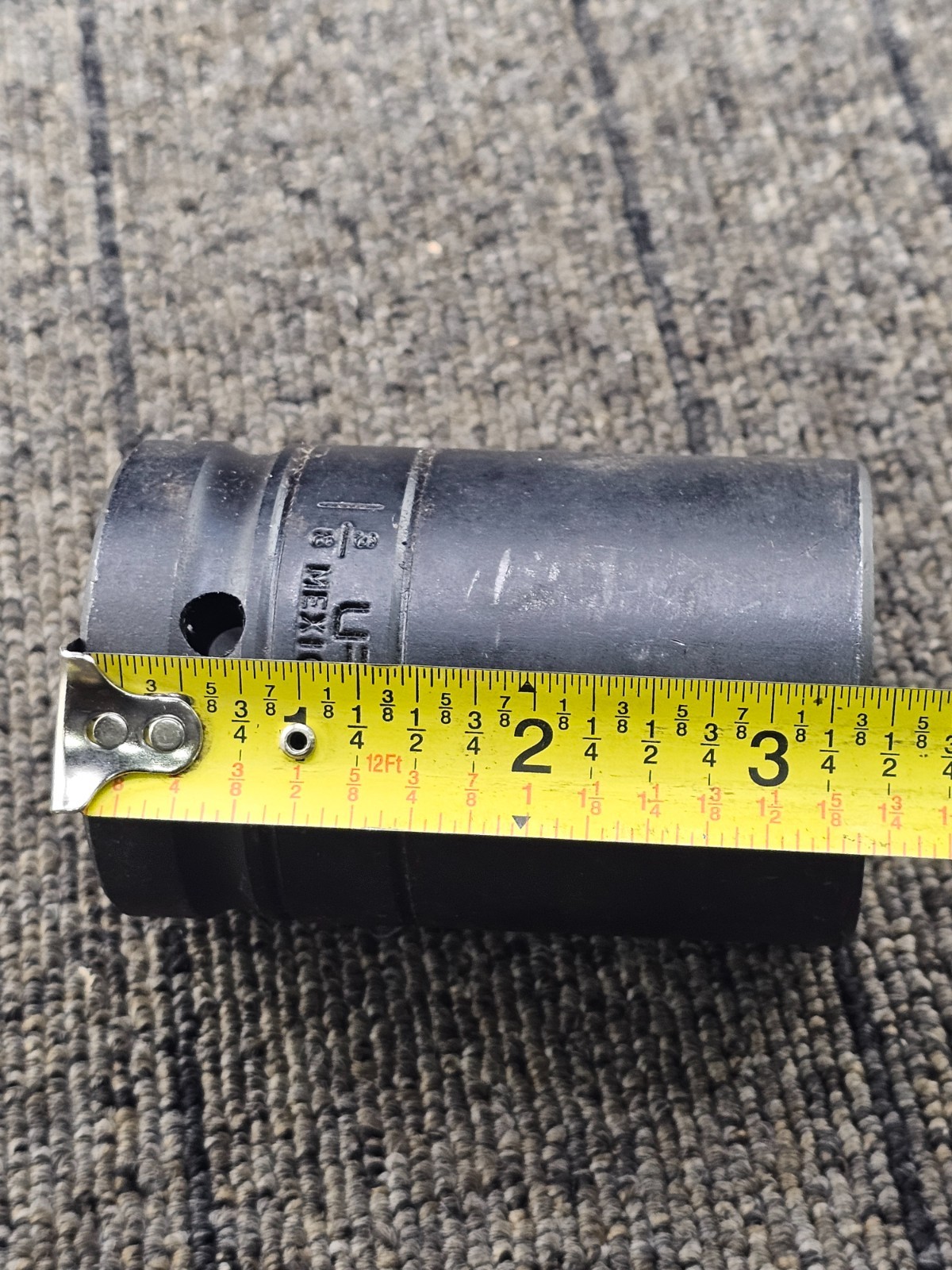 URREA 10022L: DEEP IMPACT SOCKET 6 POINT 1-3/8" BLACK