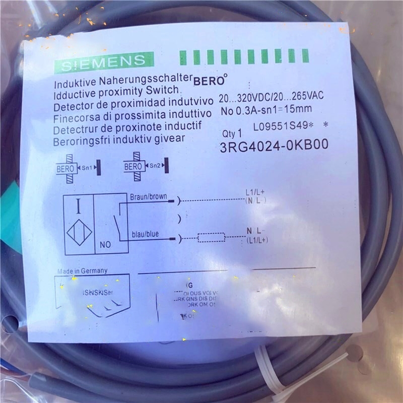 1PC Siemens 3RG4024-0KB00 Inductive Sensor New 3RG40240KB00