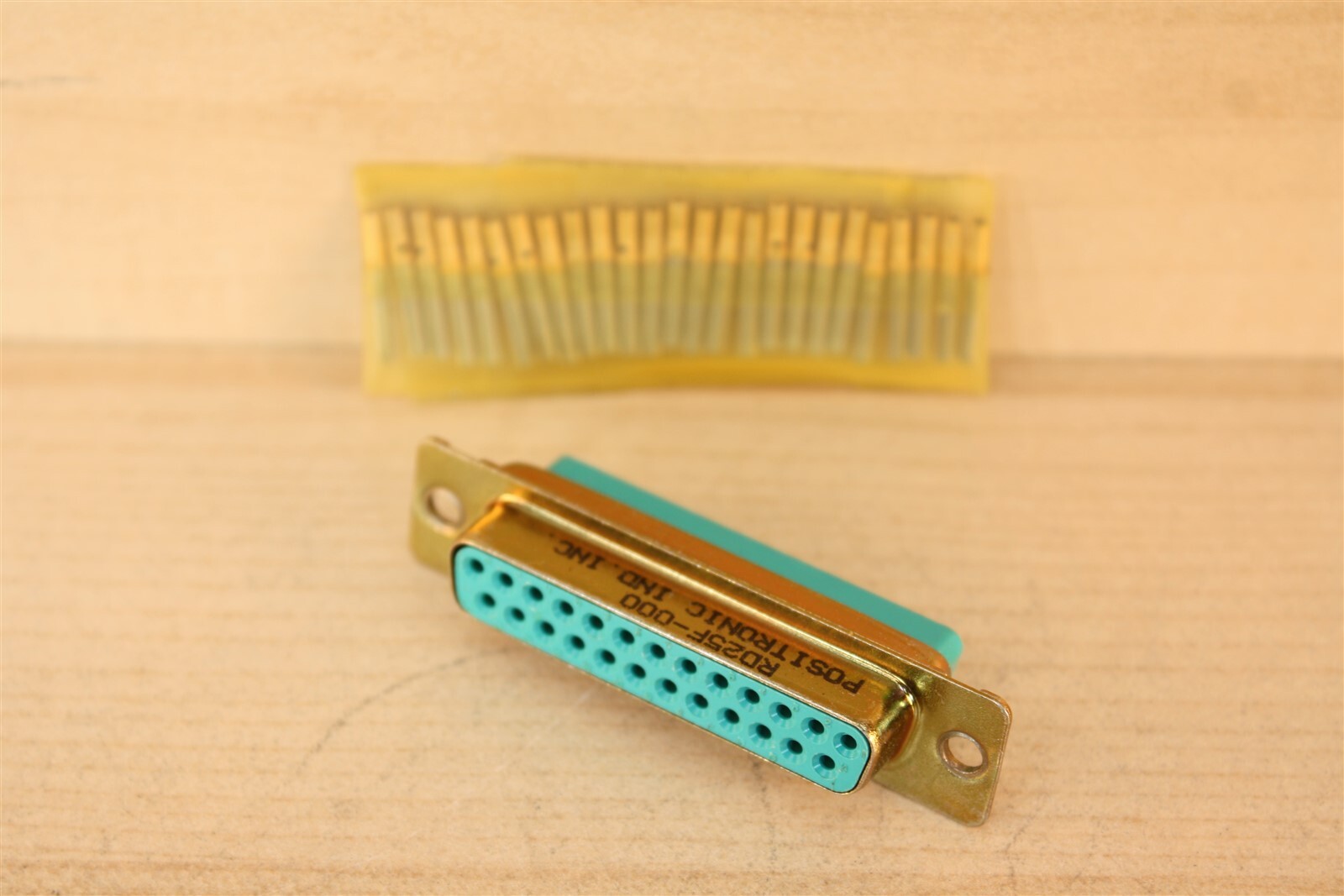 Positronic RD25F-000 D Subminiature Connector w/ Pins, 25 Position