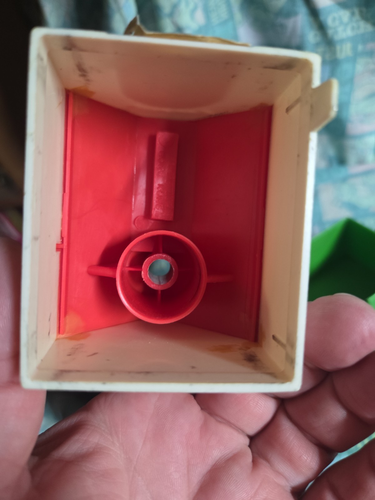1968 Kenner Snoopy Pencil Sharpener Doghouse Peanuts missing sharpener