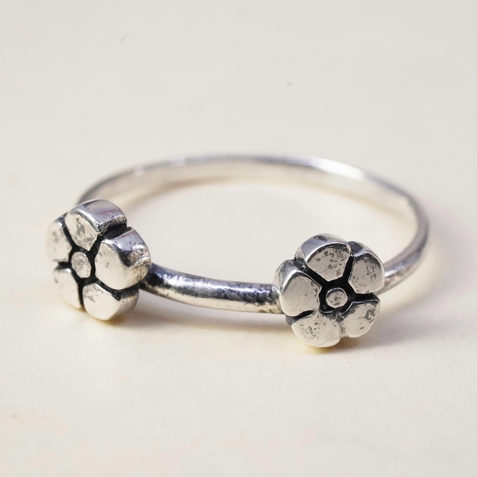 Size 5.5, vintage Sterling silver handmade ring, 925 flower