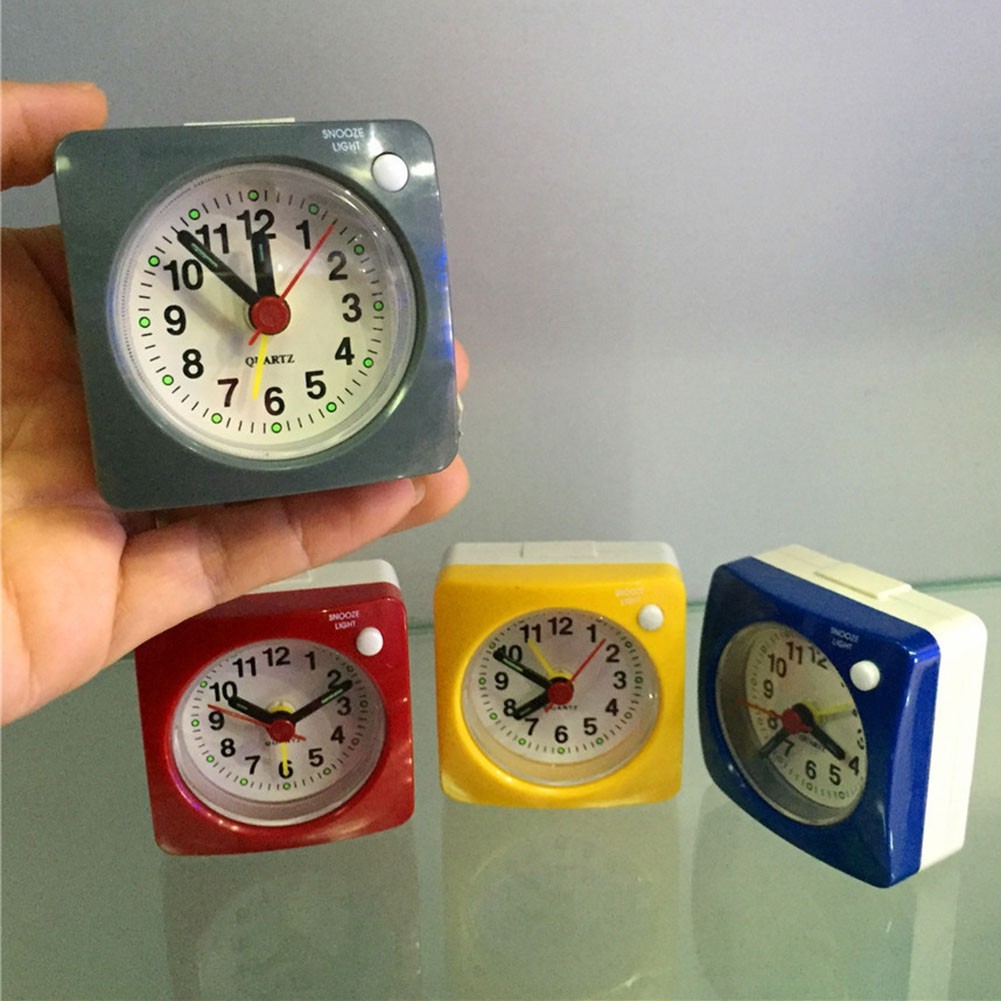 Silent Quartz Desk Clock For Travel Lightweight Plastic Bedside Alarm Clock