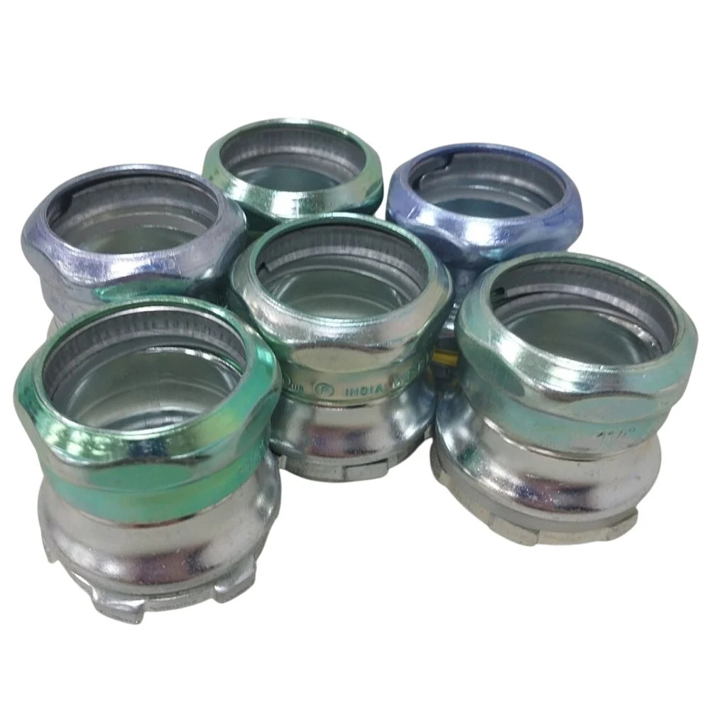 6 New 1.25" Raintight EMT Connectors - Open Box