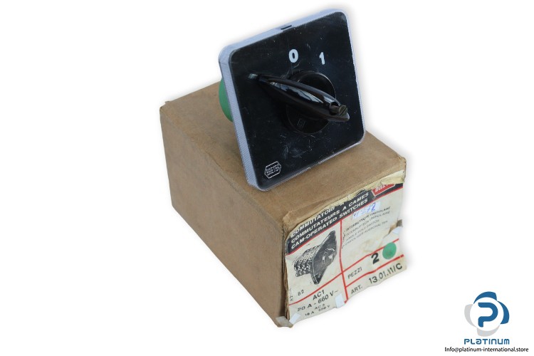 BRETER 13.01.11/C CAM SWITCH_660 V AC_Front mounting_72 x 72 mm