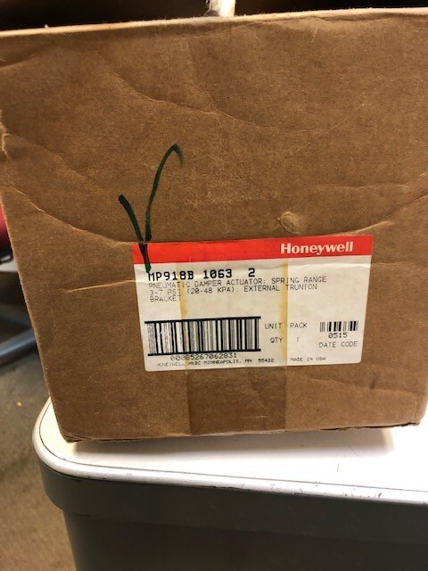 Honeywell MP918B-1063-2, Pneumatic Damper Actuator w/ Mount Bracket, 3-7 PSI