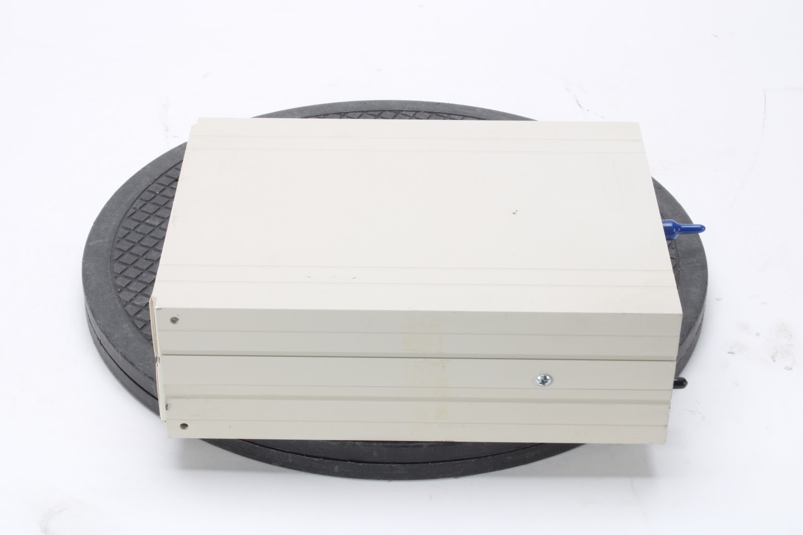 Granville-Phillips 358 Micro-Ion Controller 358502-A1B-T1 - Missing Trim - Fair