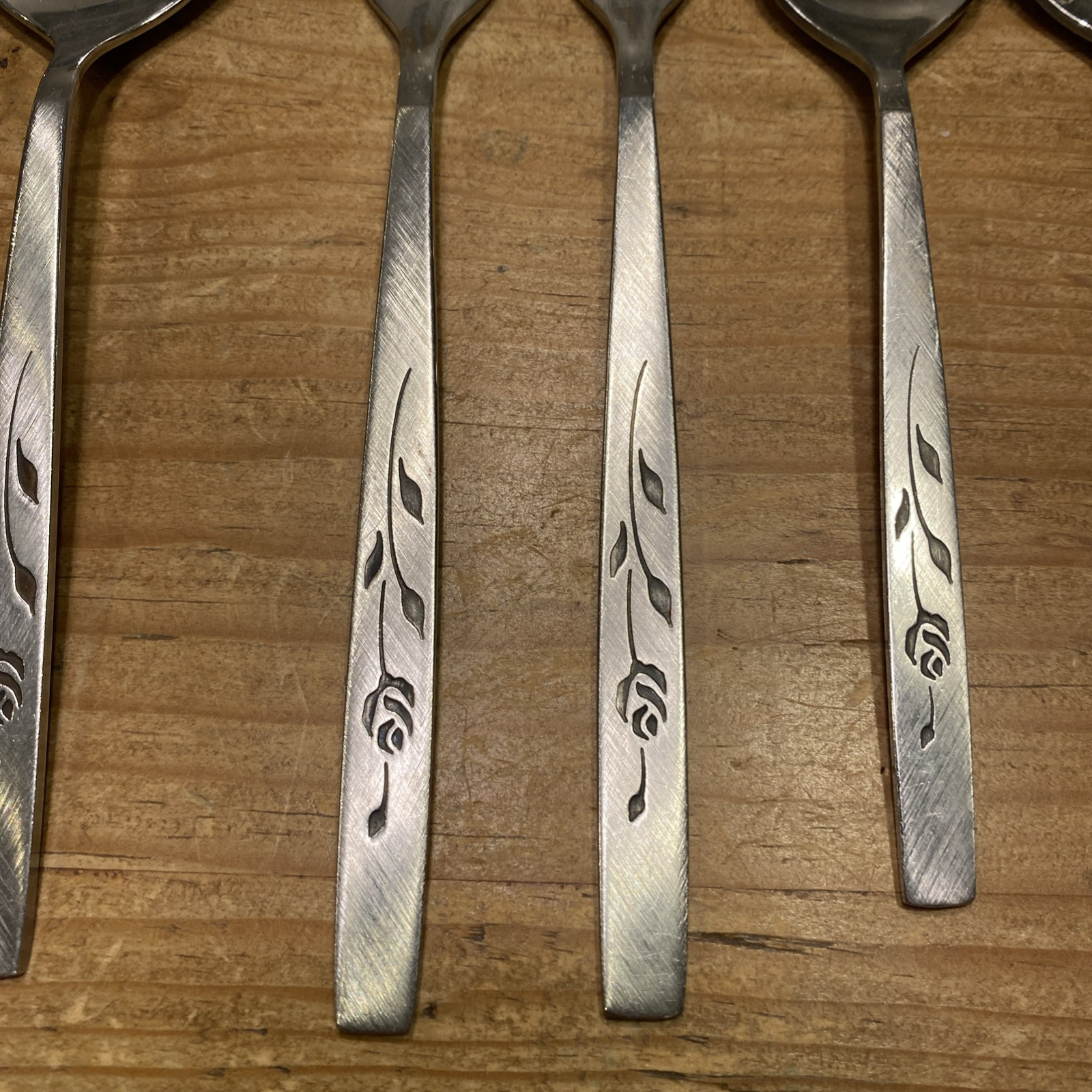 11 Pc Oneida CAPISTRANO Stainless Oneidacraft Deluxe Flatware Spoon Fork Knife