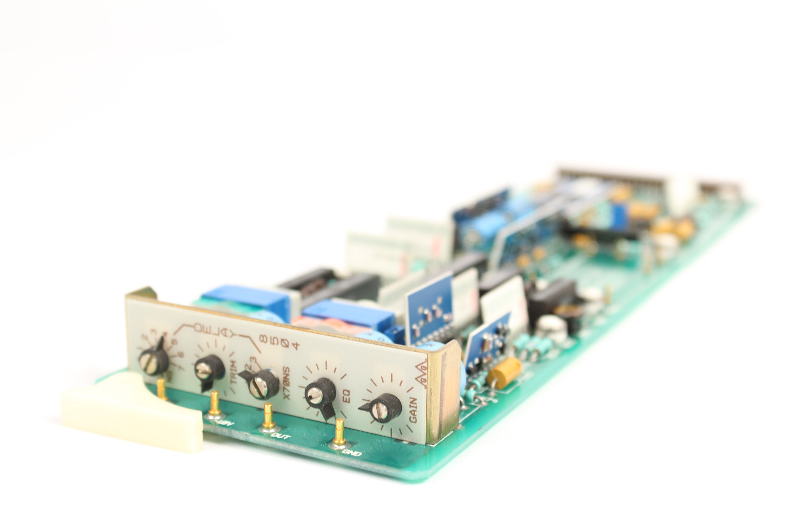 Grass Valley 8504 Analog Video DA Module Card for 8500 Series Rack Unit Station