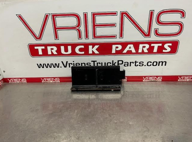 PETERBILT N04-6004 ANGLE-BATTERY BOX FRONT
