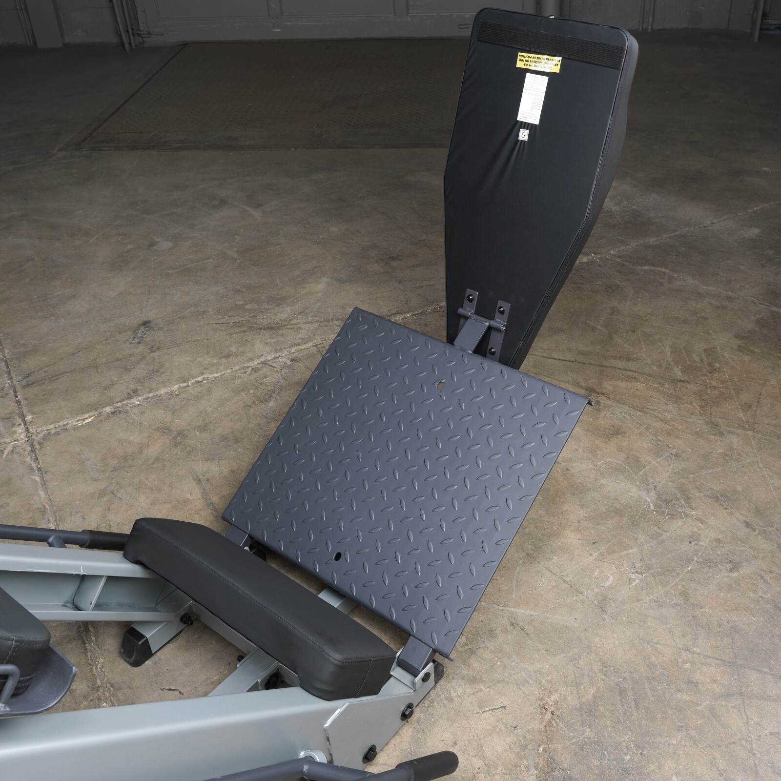 Leg Press Hack Squat Machine GLPH1100 BODY SOLID Gym Equipment BLACK FRAME