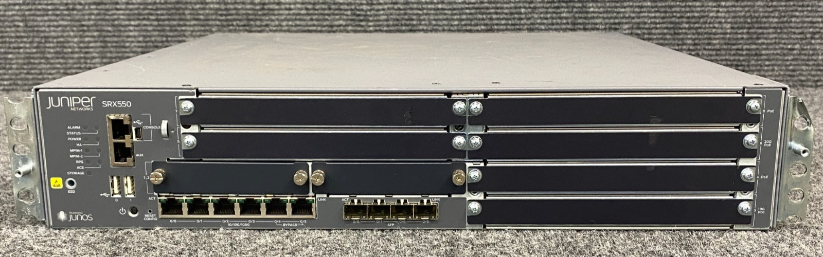 Juniper Networks SRX550 Firewall Security Services Gateway, PSU w/ Cord, As Is