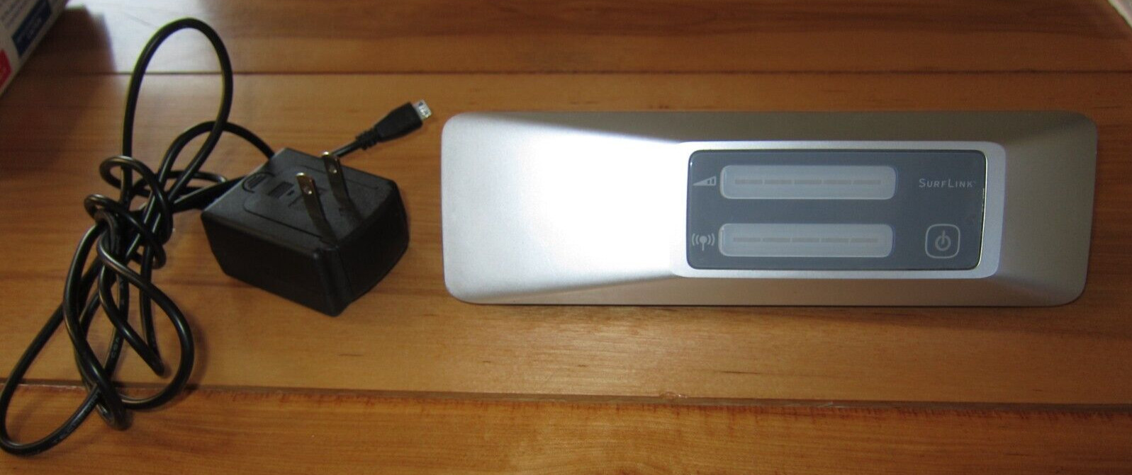 Surf Link Media Model 200 Hearing Aid Streamer & Power Cord
