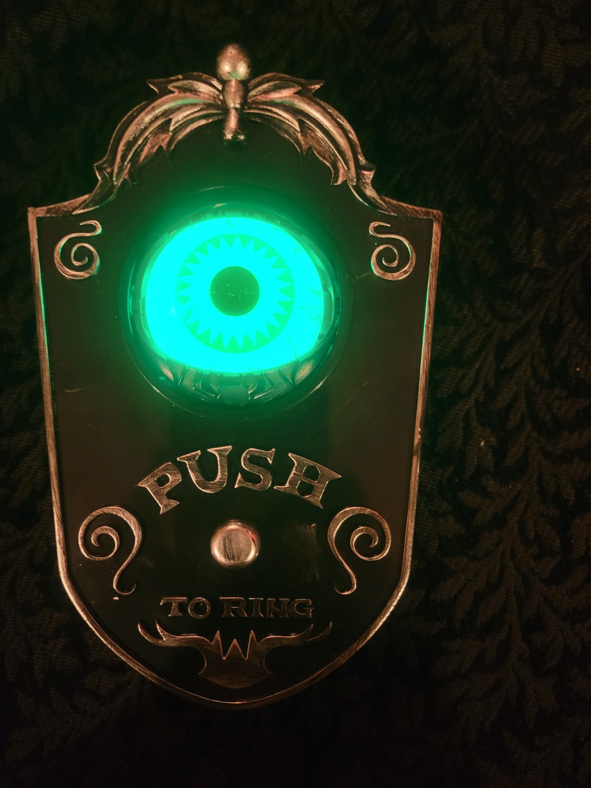 Gemmy Green Eyeball Doorbell Animated Halloween Animatronic Spooky Sounds Works