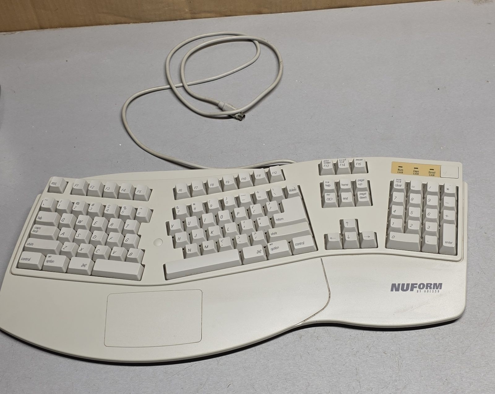 Adesso NuForm AEK-501 Ergonomic Keyboard w Touchpad Wrist Rest Vintage PC Mac