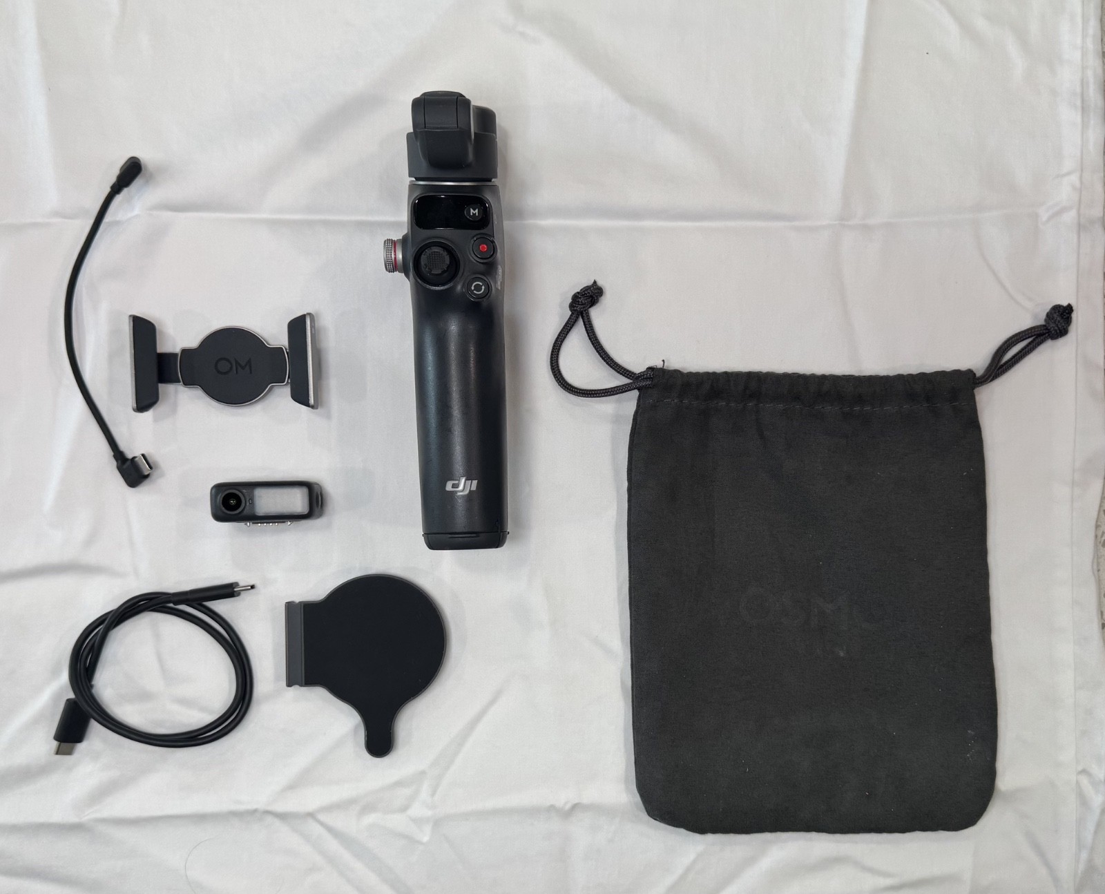 DJI Osmo Mobile 8 Smartphone Gimbal (Great working condition)