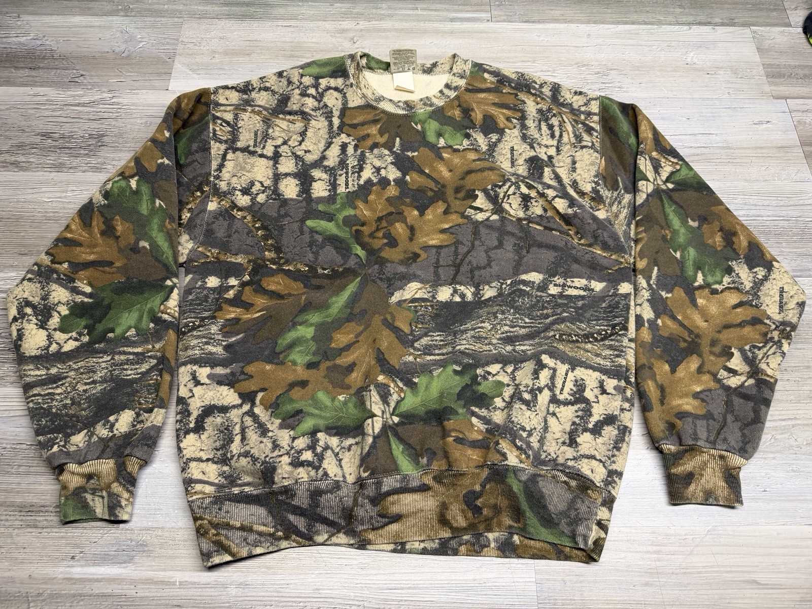 Vintage Jerzees Outdoors Sweatshirt Sz L Camo Crewneck Bigwoods Trebark 90s Y2K