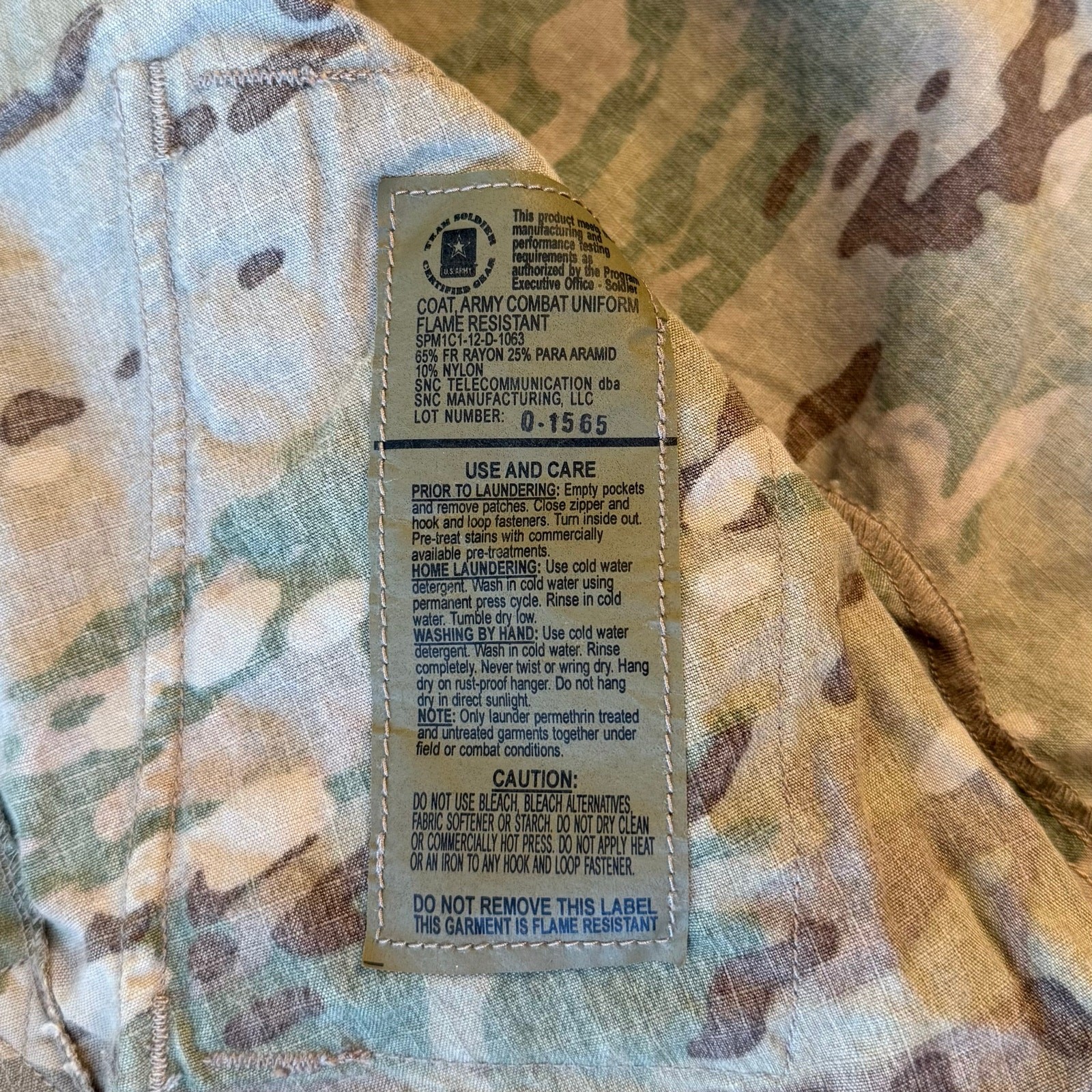 US Army Combat Uniform Coat Flame Resistant Operational Camouflage Small-Regular