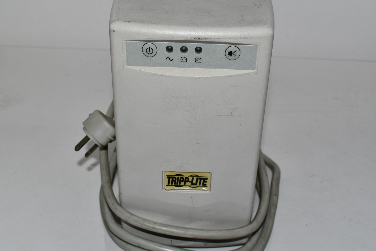 Tripp Lite INTERNETOFFICE500 Internet Office 500 VA 280 Watts 6 Outlets Standby