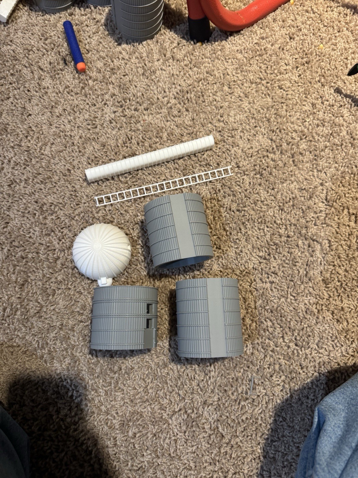 1/64 Plastic Silo Model - Gray And White Like Concrete