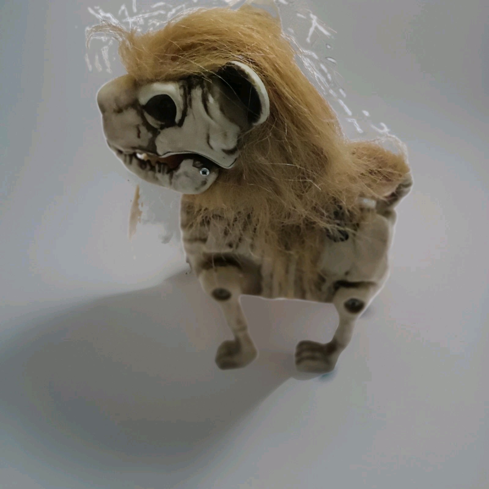 Animated 6" Mini LED Skeleton Lion - PAC Halloween 2023