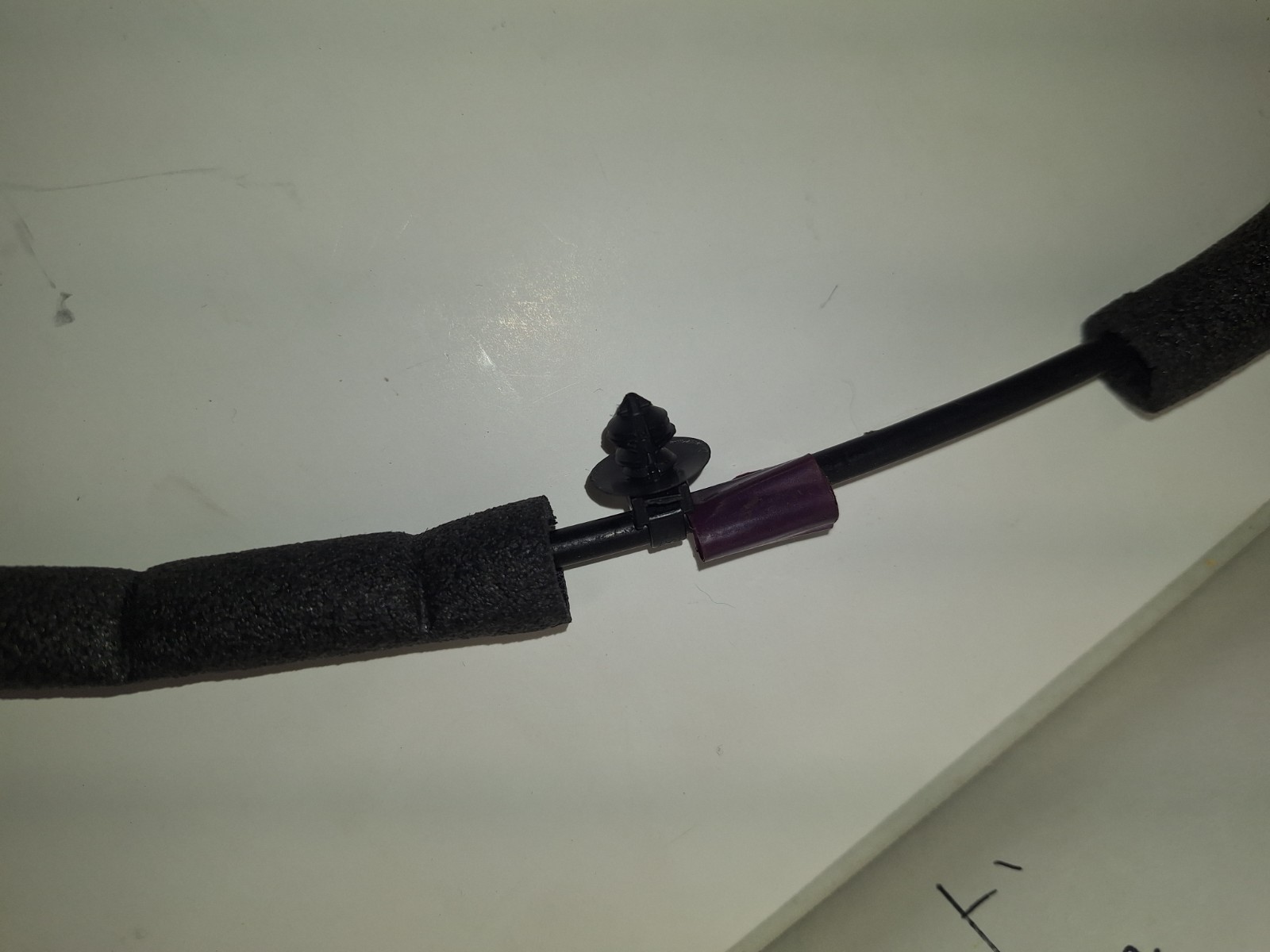 2008 CADILLAC CTS OEM REAR TRUNK LOWER LOCK LATCH WITH EMERGENCY RELEASE