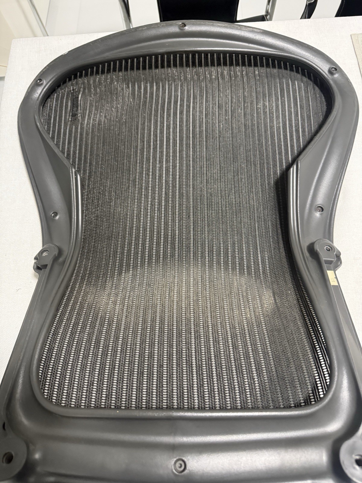 HERMAN MILLER AERON SEAT BACK MEDIUM SIZE B