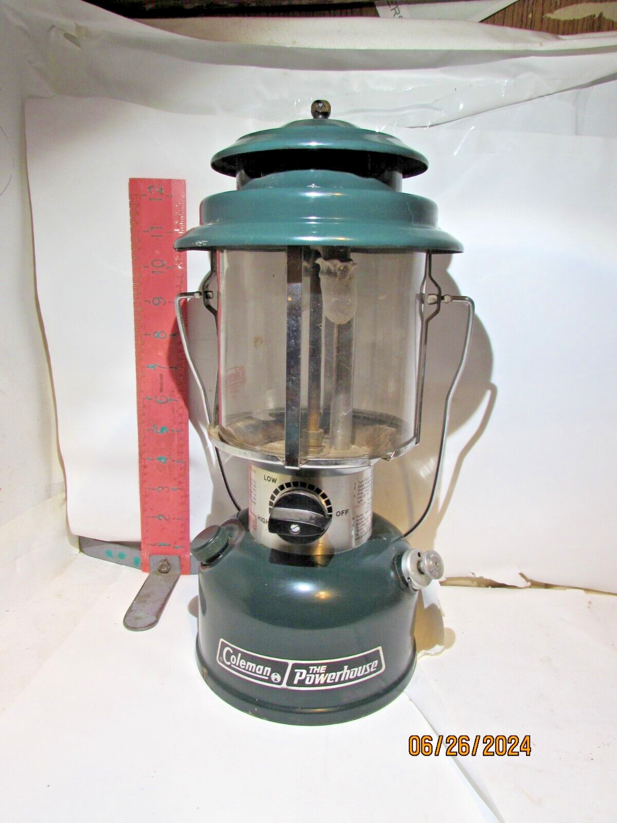 COLEMAN THE POWERHOUSE MODEL 290 , BARN FRESH - DATED 5 / 85 - IN GOOD SHAPE!
