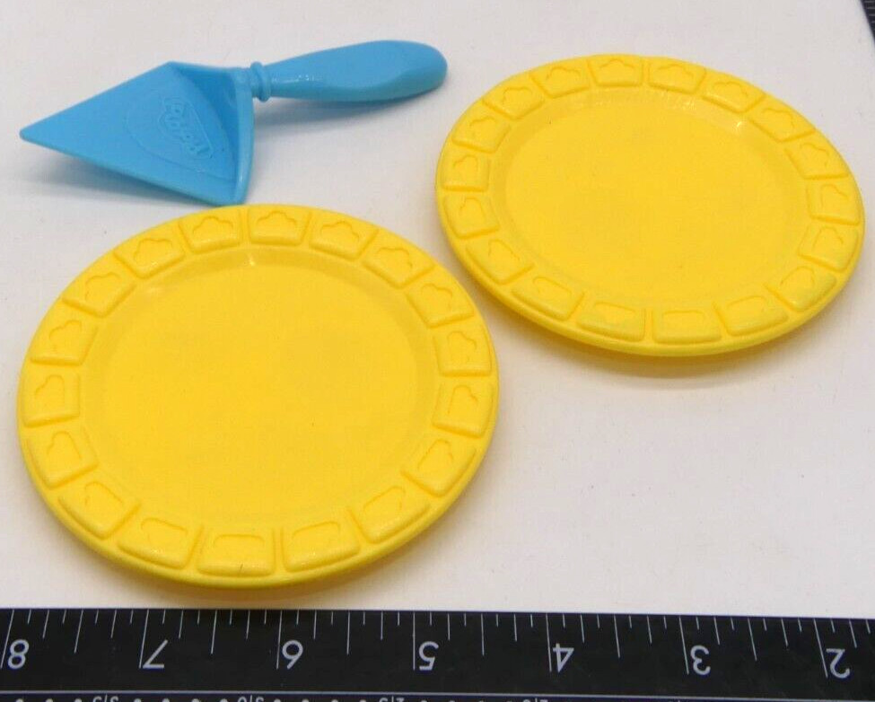 Lot Play-Doh Pie Pizza Server and Plate Mold Parts Only Food Toy