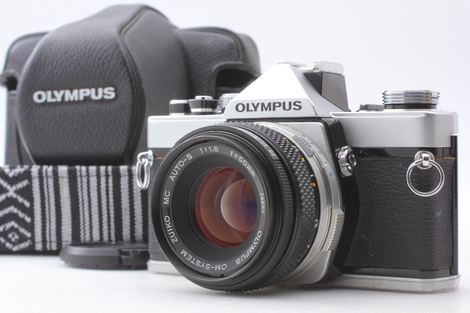 No corrosion [N MINT w/ Case] Olympus OM-1 Film Camera 50mm f1.8 Lens from JAPAN