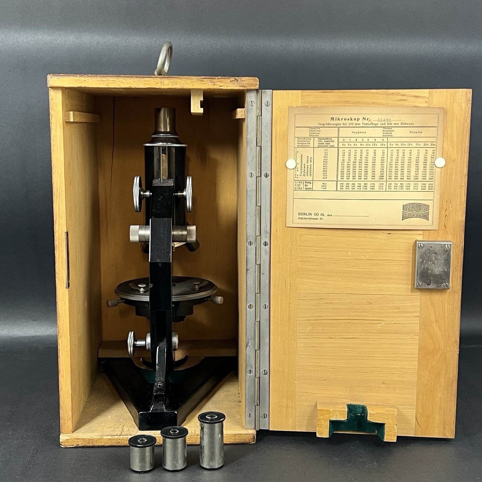 Vtg W. Klein Wetzlar #11431 Microscope w/ 5 Objective Lens 10X&105X w Wooden Box