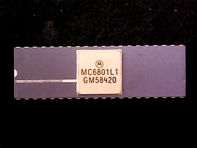 MC6801L1 - Motorola  8-bit Microprocessor 6801  (CERDIP-40) GENUINE